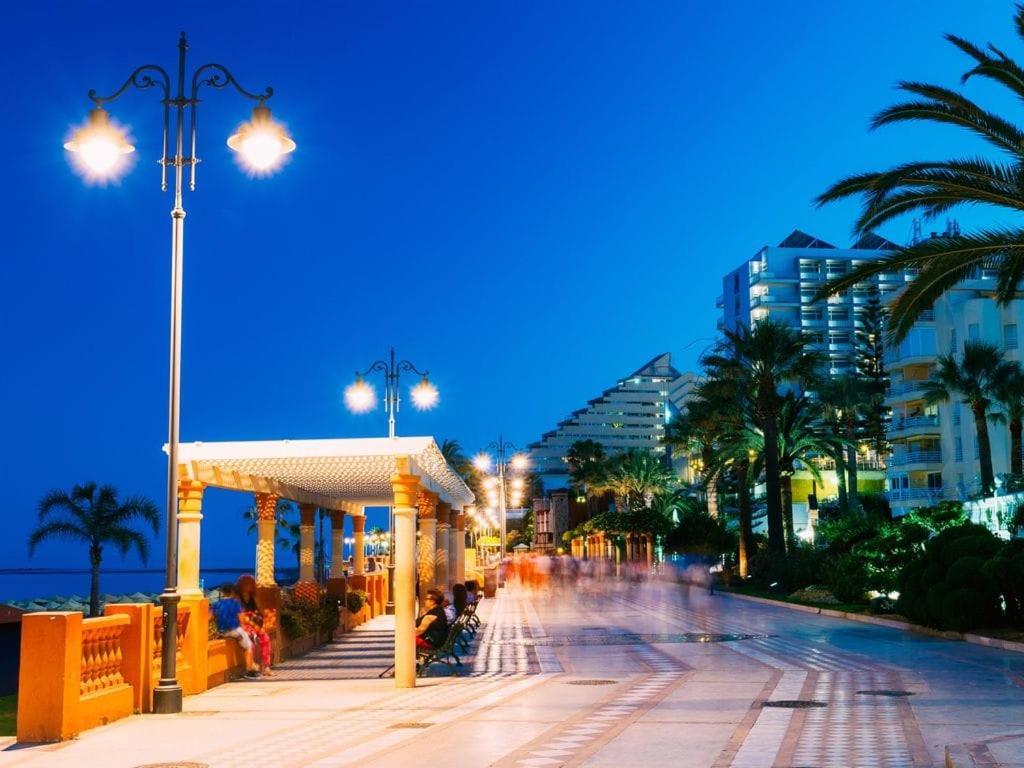 Precioso Apartamento Frente Al Mar Benalmádena Exterior foto